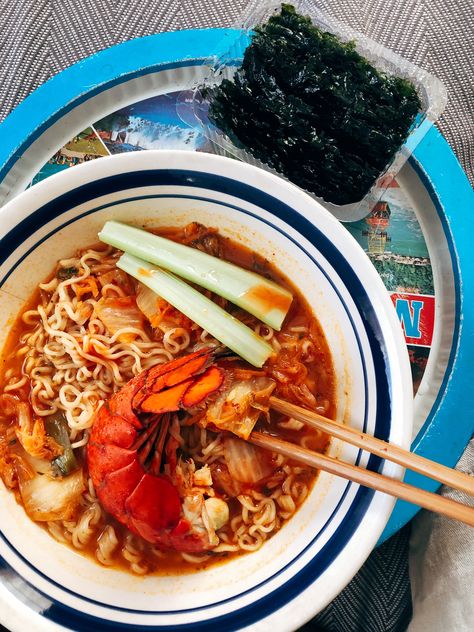 Crab Boil Ramen Noodles, Ramen Noodle Recipes Seafood, Spicy Shrimp Ramen, Kimchi Ramen Instant, Lobster Ramen, Kimchi Ramen, Kimchi, Ramen, Drinks