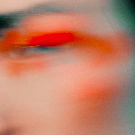 Alvaro Diaz, Ella Bella, Ty Lee, Blur Photo, Aura Colors, Motion Blur, Citrus Fruit, Cool Tones, Color Of The Year