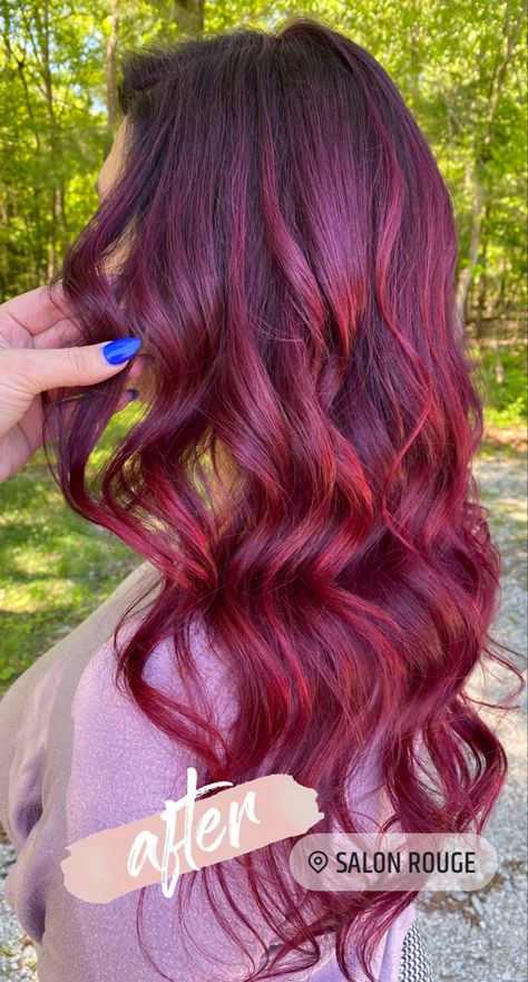 Red Hair Melted Roots, Red Hair With Root Shadow, Shadow Root Colored Hair, Shadow Root Red, Red Hair Shadow Root, Red Roots Hair, Shadow Roots Hair, Color Melting Hair, Hair Melt