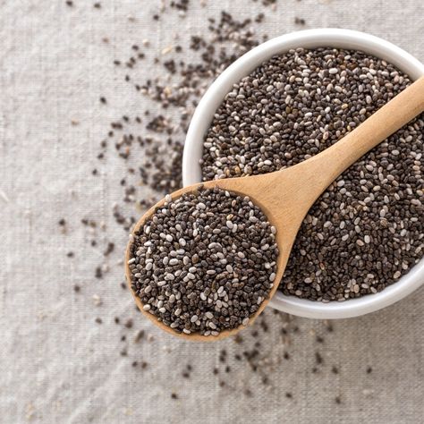 Vitamin For Energy, Natural Appetite Suppressants, Football Game Food, Chia Fresca, Black Chia Seeds, Ibs Fodmap, بذور الشيا, Chia Benefits, Kari Ayam