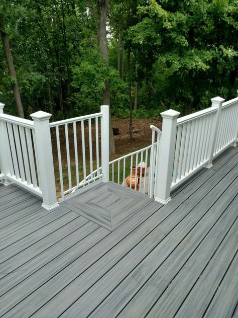 Island mist Trex deck with matching spiral stairs. Trex Deck Ideas, Backyard Outdoor Living, Backyard Diys, Modern Outdoor Living Space, Outdoor Deck Decorating, Deck Inspiration, Trex Decking, Decking Ideas, Deck Remodel