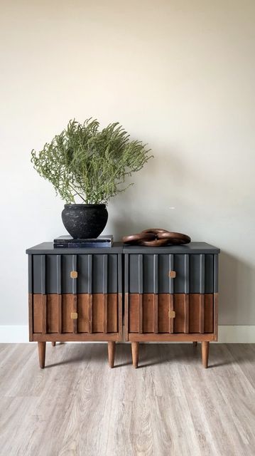 Wood Slat Dresser, Modern Wood Nightstand, Mcm Credenza Makeover, Furniture Flip Ideas, Restauration Furniture, Mcm Furniture Makeover, Modern Furniture Diy, Mcm Dresser Makeover, Mcm Nightstand