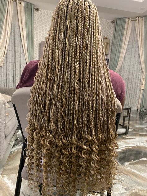 Blonde Braids Hairstyles, Blond Goddess Braids, African Femininity, Box Dreads, Braids Inspiration, Lemonade Braids Hairstyles, Short Box Braids Hairstyles, Curly Braids, Feed In Braids Hairstyles