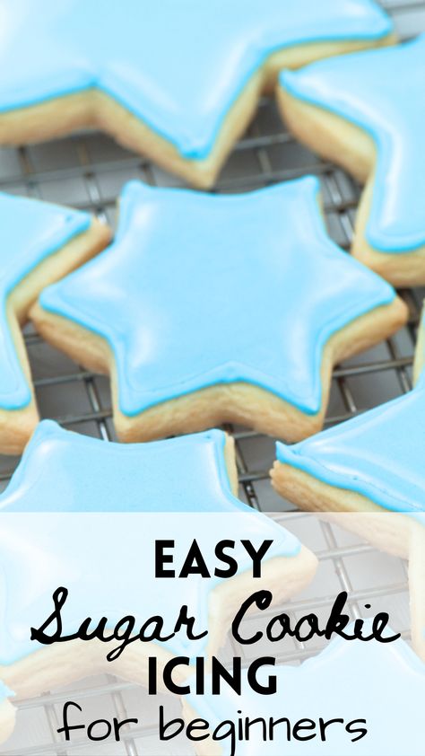 This easy sugar cookie icing recipe is make with simple pantry staple ingredients and is easy enough for beginners. Great for spreading and piping sugar cookie decorating ! #sugarcookieicing #easyrecipe Easy Sugar Cookie Icing For Kids, Cookie With Icing Recipe, Easy Cookie Decorating Icing, How To Frost Christmas Cookies, How To Make Frosting For Sugar Cookies, Best Sugar Cookie Recipe For Decorating Royal Icing, Sugar Cookie Shape Recipe, Flow Icing For Cookies, Cutout Frosting Recipe