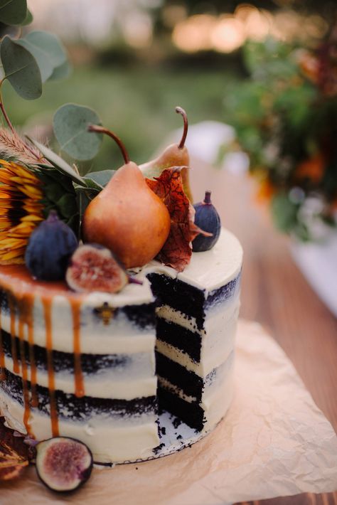 Cake With Fruit, Pear Fruit, Naked Cakes, Chocolate Wedding Cake, Wedding Cake Table, Fall Wedding Cakes, Wedding Cake Inspiration, Wedding Cake Designs