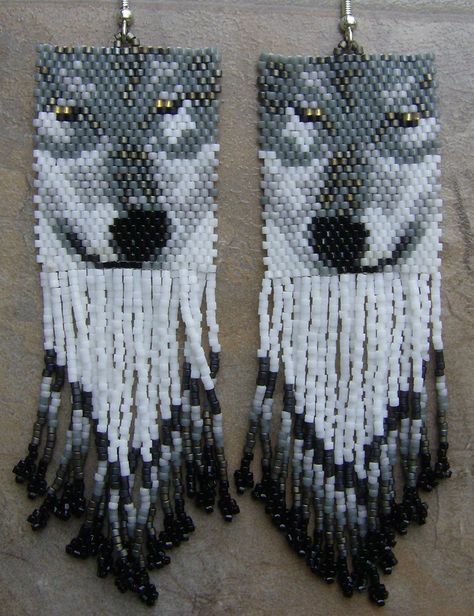 wolf earrings with Indian beads Mmiw Earrings, Loom Beaded Necklace, Wolf Earrings, Wolf Eyes, Beaded Flowers Patterns, Native Beading Patterns, Beadwork Designs, Native Beadwork, Seed Beading