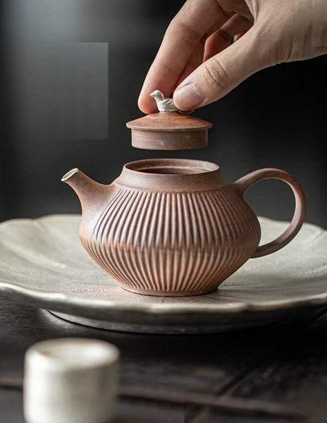 Wheel Thrown Pottery Teapots, Japanese Tea Pot Ceramic, Tea Pots Ceramic, Pottery Tea Pot, Ceramic Glaze Recipes, Old Rock, Japanese Teapot, Ceramic Teapot, Ceramic Shop