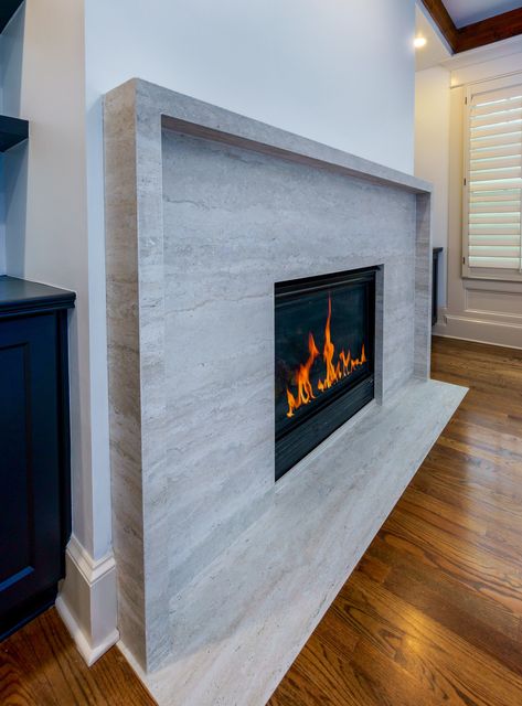 Are you looking for custom fireplaces with a stunning design? We can help you!

Look at this gorgeous 𝐪𝐮𝐚𝐫𝐭𝐳 fireplace surround 🔥 Stone Surround Gas Fireplace, Fireplace With Quartz Surround, Slab Fireplace Surround, Quartz Fireplace Surround, Woodsy House, Quartz Fireplace, Luxe Apartment, Electric Fireplace Living Room, Kitchen 2024