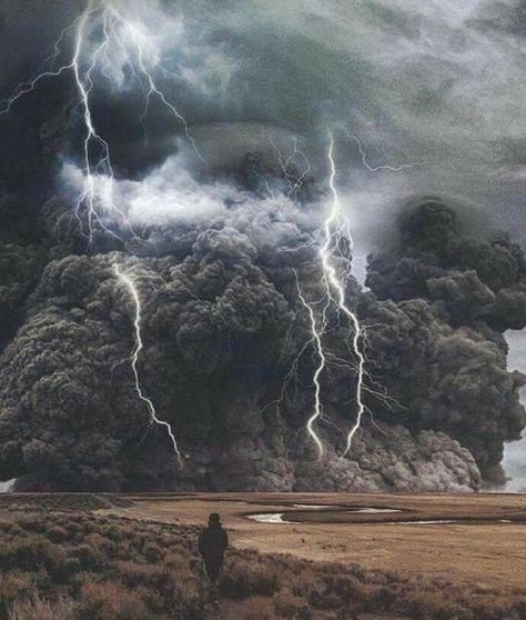 Vintage Nature Photography, Lightning Photography, Lightning Storm, Wild Nature, Natural Phenomena, Amazing Nature, Wildlife Photography, Nature Pictures, Don't Let