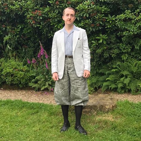 Summery vintage outfit from Hever Castle, NRA Belt back jacket , Linen plus fours and a lovely jazzy french shirt. Socks by… Man Socks, Hever Castle, Modern People, Plus Fours, Masonic Lodge, Vintage Outfit, Mens Socks, Vintage Clothing, Vintage Outfits