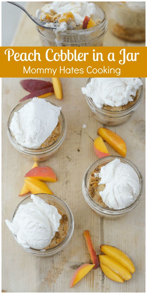 Peach Cobbler Cake Jars, Peach Cobbler Dessert Shooters, Peach Cobbler Shooters, Peach Cobbler In A Jar Recipe, Cobbler In A Jar, Peach Cobbler Cheesecake Recipe, Mini Peach Cobbler, Good Peach Cobbler Recipe, Peach Cobbler With Bisquick