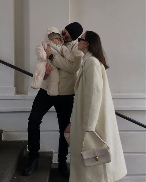 Foto Baby, Future Mom, Future Lifestyle, Mommy Life, Cute Family, Family Goals, Couple Outfits, Married Life