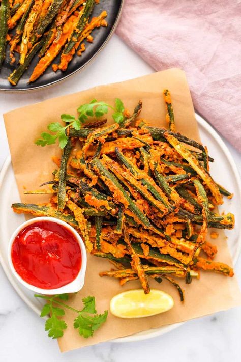 Okra In Air Fryer, Appetizers For Fall, Air Fryer Okra, Crispy Okra, Okra Health Benefits, Appetizers Indian, Marathi Food, Air Fryer Recipes Indian, Kurkuri Bhindi