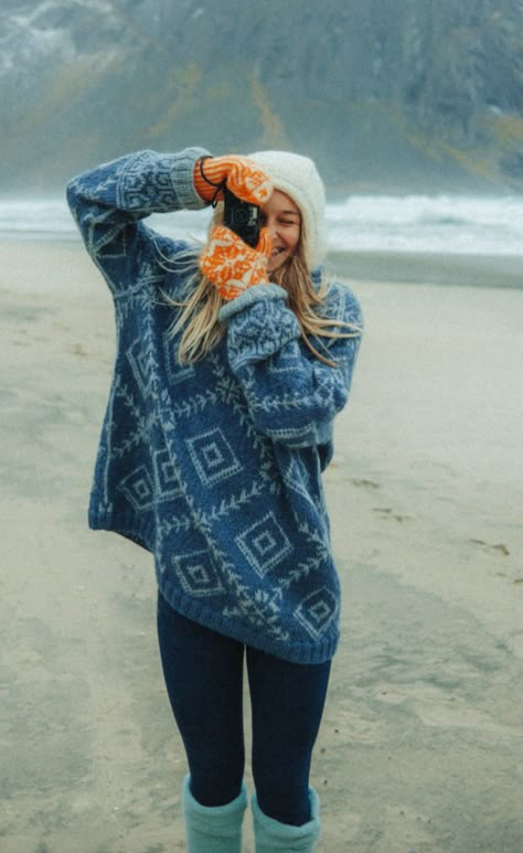 Colorful Knit Sweater, Norway Winter, Style Surf, Colorful Knit, Norwegian Sweater, Mommy Style, Hand Craft, Granola Girl, Winter Fits