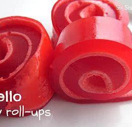 Jello Roll Ups, Roll Ups Recipes, Six Sisters Stuff, Six Sisters, Strawberry Jello, Fruit Roll Ups, Jello Recipes, Rice Krispie, After School Snacks