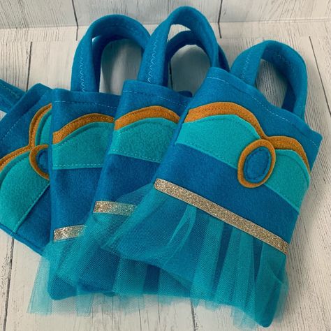 Princess Jasmine Party, Aladdin Party, Jasmine Party, 6 Princess, Jasmine Princess, Candy Toys, Jasmine Birthday, Rapunzel Party, Birthday Ideas For Her