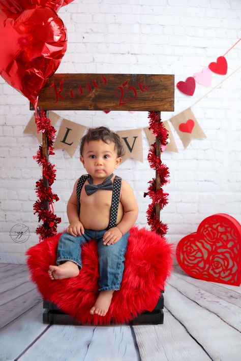 Baby Kissing Booth Valentines Day, Booth Photo Ideas, Kissing Booth Photoshoot, Valentine’s Day Mini Session, Valentines Day Baby Photoshoot, Valentines Photo Ideas, Valentines Kissing Booth, Baby Valentines Photoshoot, Diy Kissing Booth