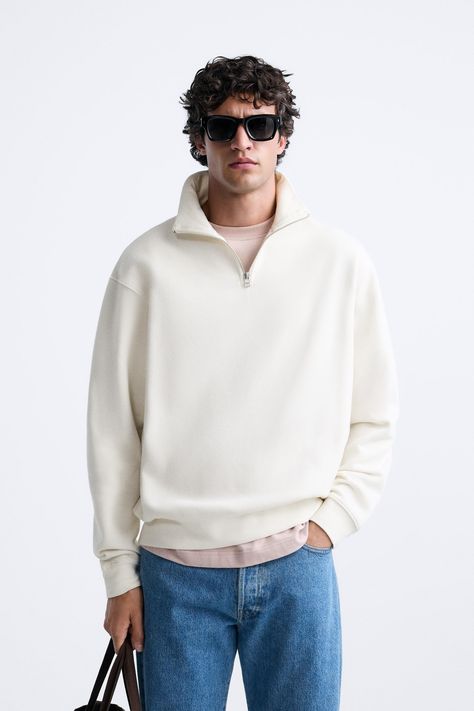 Cool Mens Clothing, Quarter Zip Sweatshirt Outfit Men, Zip Sweater Men Outfit, Quater Zipper Outfit Men, Hoodie Mens Outfit, Streetwear Inspo Men, Sweater Men Outfit, Dress Mens Fashion, Quarter Zip Sweater Outfit