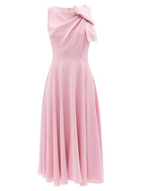 Bow Shoulder Dress, Classic Fashion Pieces, Princesa Anne, Party Dress Pink, Chic Evening Dress, Elegant Party Dress, Crepe Midi Dress, Iconic Dresses, Royal Outfits