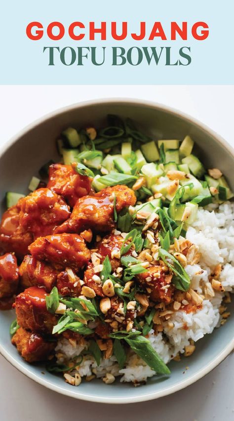 Max flavor, minimal effort! This Gochujang Tofu is a beauty. Crispy golden tofu bathed in a 5-ingredient sauce that is spicy, sweet, tangy, and so delicious. Chinese Tofu Recipes, Gochujang Tofu, Tofu Dinner Recipes, Tofu Recipes Healthy, Tofu Sauce, Tofu Bowl, Bowls Recipes, High Potassium Foods, Korean Noodles