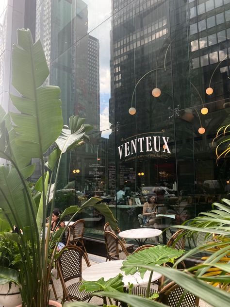 Chicago Café VENTEUX aesthetic plants coffee tea summer Chicago Cafe Aesthetic, Chicago Cafe, Chicago Bookstores, Rooftop Bars Chicago, Chicago Coffee Shops, Moving To Chicago, Coffee Shop Aesthetic, Photography Pics, Chicago City