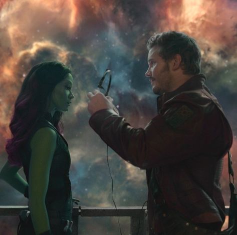 Guardians Of The Galaxy Scenes, Guardians Of The Galaxy Widget, Marvel Cinematography, Marvel Movie Scenes, Gamora Aesthetic, Guardians Of The Galaxy Aesthetic, Marvel Screencaps, Marvel Scenes, Starlord And Gamora