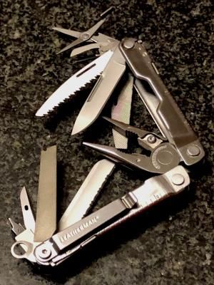 Leatherman Multitool, Leatherman Tool, Shemar Moore, Merit Badge, Edc Tools, Free Tools, Leather Sheath, Tools Accessories, Bushcraft