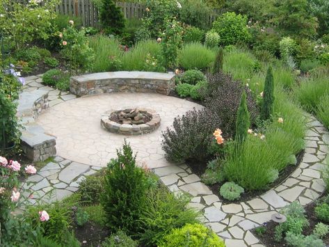 Creating Structure in the Garden Circular Patio, Pergola Diy, Garden Fire Pit, Backyard Pergola, Landscaping Tips, Garden In The Woods, Diy Landscaping, Outdoor Fire, Small Gardens