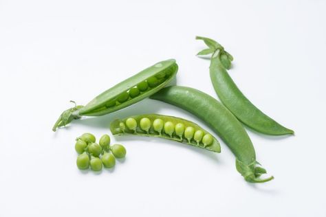 Sugar Snap Pea, Garden Peas, Fresh Peas, Snap Pea, Pea Plant, Eat Fresh, Vegetable Medley, Broiled Fish, How To Tie Dye