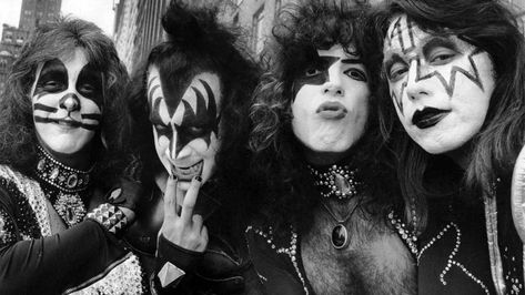 Los mitos de Kiss y sus excentricidades Banda Kiss, Space Ace, Kiss Music, Eric Singer, Kiss Images, Kiss Members, Eric Carr, Peter Criss, Oli Sykes