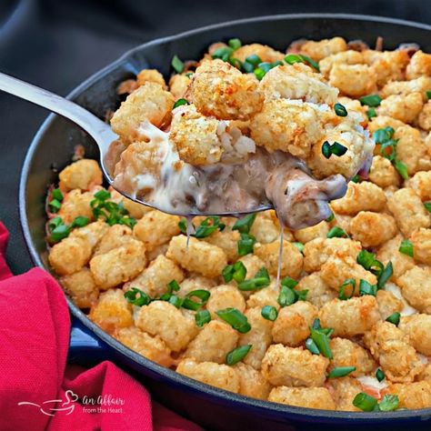 Hamburger Tater Tot Casserole, Minnesota Hot Dish, Cheesy Tater Tot Casserole, Tater Tot Hotdish, Salat Wraps, Hotdish Recipes, Tater Tot Casserole Recipes, Ground Beef Casserole Recipes, Tot Casserole