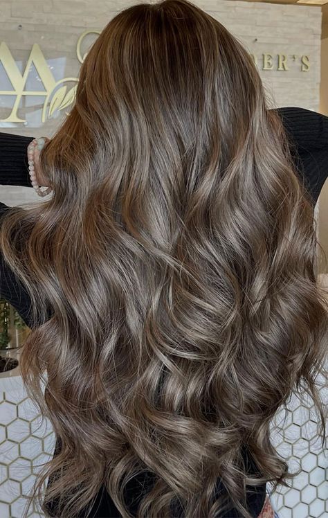 35 Enchanting Winter Hair Colour Ideas : Brown Beige Long Hair Mushroom Brunette, Mushroom Brown Hair Color, Mushroom Brown Hair, Haircolor Ideas, Hair Color For Fair Skin, Hair Colour Ideas, Wedding Hair Colors, Fall Winter Hair Color, Bob Hair Color