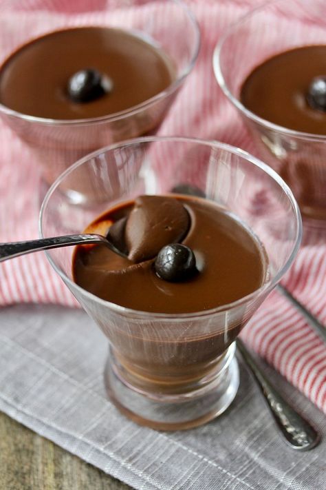 Chocolate Espresso Mousse #espresso #chocolate #chocolatemousse Espresso Chocolate Mousse, Coffee Chocolate Mousse, Disney Nights, Espresso Mousse, Pork Terrine, Coffee Mousse, Chocolate Covered Coffee Beans, Choco Chocolate, Croissant Recipe