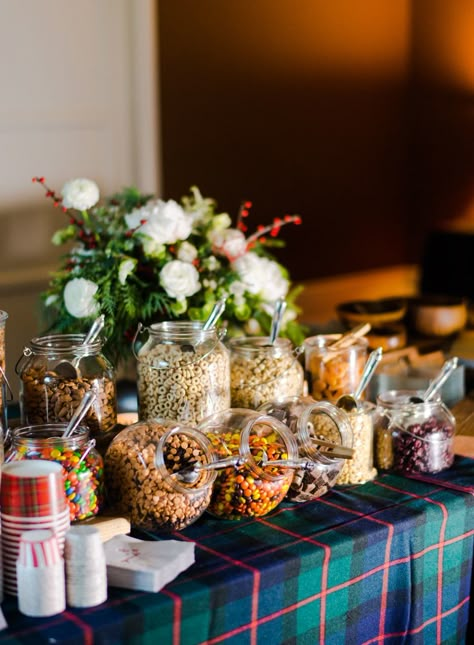 Conference Snacks Table, Birthday Camping Ideas, Ski Snacks, Wedding Snack Table, Trail Mix Buffet, Bday Snacks, Popcorn Table, Snacks Table, Wedding Snack Bar