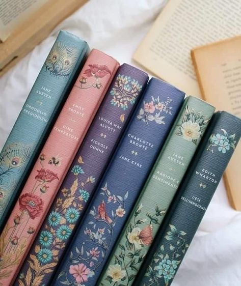 Photo Polaroid, Beautiful Book Covers, Trondheim, Jane Eyre, Old Books, I Love Books, On The Shelf, Jane Austen, Book Set