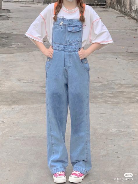 Anime Overalls Outfit, Blue Overalls Outfit Summer, Overalls Cute Outfit, Summer Overall Outfits, Light Blue Overalls, Jean Overall Outfits, Overalls Aesthetic, Cute Overall Outfits, Korean Fashion Aesthetic