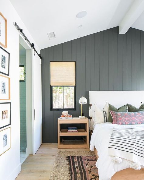 modern bedroom, midcentury modern bedroom, modern farmhouse bedroom, accent wall, vertical shiplap, black shiplap Vertical Shiplap Wall, Vertical Shiplap, Leclair Decor, Shiplap Wall, Modern Farmhouse Bedroom, Fire And Blood, Mid Century Modern Bedroom, Dark Home Decor, Accent Wall Bedroom