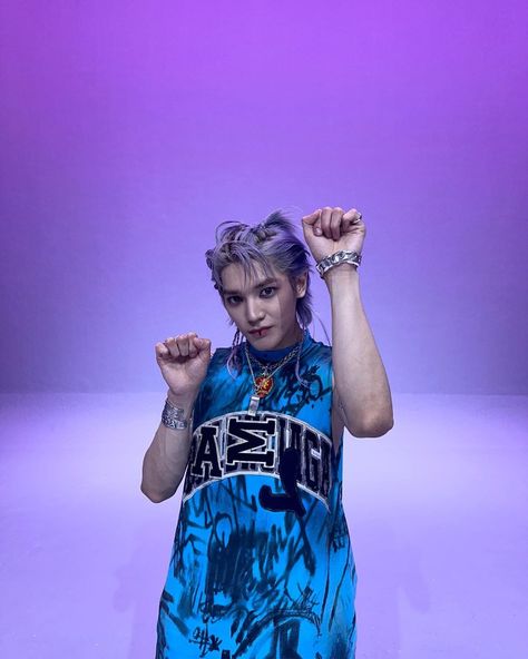 #SHALALA #NCT127 #TAEYONG Lee Taeyong, Nct Taeyong, Jaehyun Nct, Dance Outfits, Instagram Update, Fitness Inspo, Nct 127, Nct Dream, Boy Bands