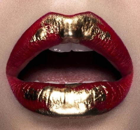 Makeup Bibir, Kristina Webb, Make Up Gold, Lip Art Makeup, Makeup Tutorial Foundation, Nagellack Trends, Lip Makeup Tutorial, Luxury Vehicles, Lipstick Art