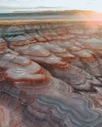 Visiting the Bentonite Hills Utah: The Desert That Looks Like Mars in Utah - Live Love Run Travel Mars Utah, Bentonite Hills, Utah Sunset, Utah Bucket List, Rainbow Mountains, Research Station, Photography Bucket List, Utah Trip, Southwest Usa