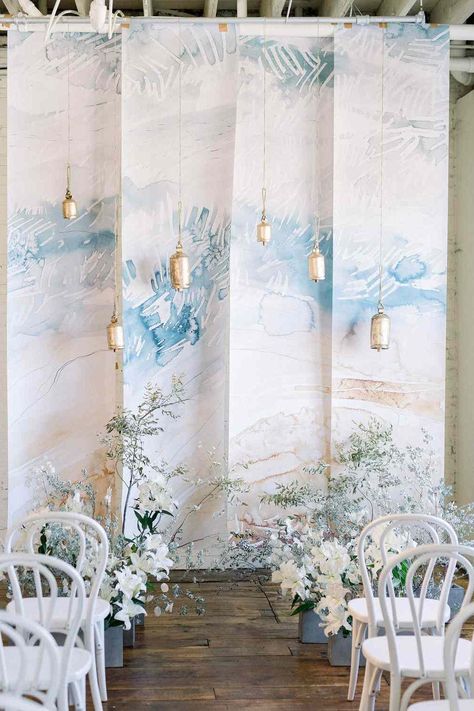 From mini-easels to Monet, here are our favorite art-inspired wedding ideas. #details #easyhomedecorideas #homedecorinspiration #homeimprovementideas #marthastewart Abstract Mural, Diy Wedding Backdrop, Garden Wedding Venue, Ethereal Wedding, Backdrop Ideas, Commitment Ceremony, Wedding Venues Texas, Diy Backdrop, Backdrop Design