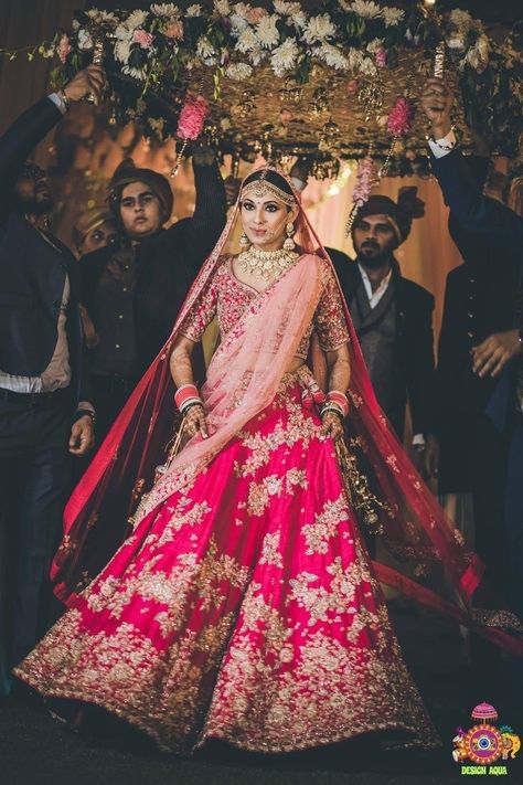 Indian Wedding Outfits Bridal Lehenga, Pink Bridal Lehenga, Indian Wedding Lehenga, Designer Bridal Lehenga Choli, Wedding Lehenga Designs, Indian Bride Outfits, Bridal Lehenga Collection, Desi Bride, Indian Bridal Lehenga