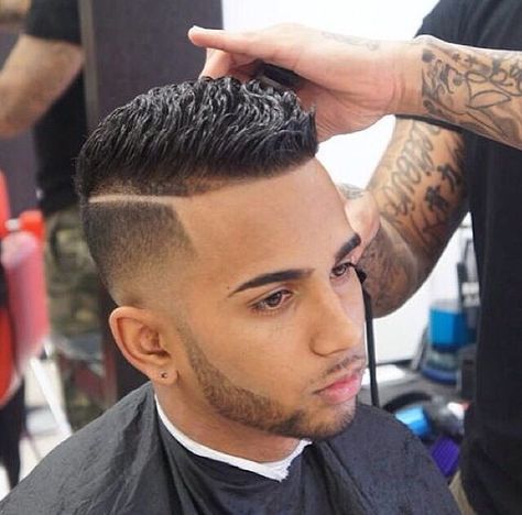 15 Hot Puerto Rican Haircuts To Keep Your Hair in Check Latino Haircuts, Hispanic Hairstyles, Puerto Rican Men, Mexican Hairstyles, Hair Cuts 2017, Male Hairstyles, Tan Skin Blonde Hair, Latina Hair, Hispanic Men