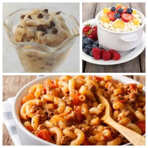 What Foods Should I Eat In a Day on Weight Watchers? Weight Watchers Day Of Eating, Weight Watcher Snack Ideas For Work, Weight Watcher Low Point Breakfast, Zero Point Ww Breakfast, Weight Watchers Simple Start, Berry Parfait, Steamed Green Beans, Whole Grain Bread, Chocolate Protein Powder