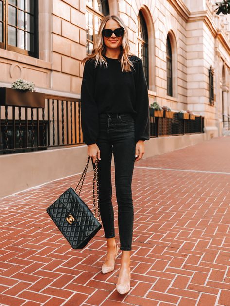 Chanel Bag Outfit, Chanel Jumbo, Amy Jackson, Fashion Jackson, Spring Look, Review Fashion, Winter Outfits For Work, All Black Outfit, Looks Style