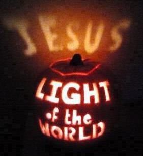 Jesus Light Of The World, Country Carnival, Jackolantern Ideas, Christian Pumpkin, Pumpkins Spice, Encouragement Scripture, Halloween Alternatives, Church Halloween, Cute Pumpkin Carving