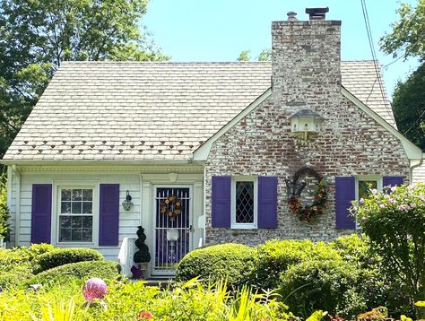 White House Purple Shutters, Purple Shutters On House, Purple Shutters, Hobbit Life, Lavender House, Industrial Studio, Purple Cape, Black Houses, Purple Door