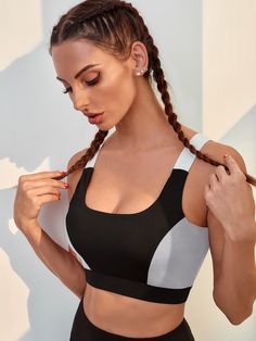 Multicolor  Collar  Fabric Colorblock  Embellished High Stretch  Women Activewear High Neck Sports Bra, Estilo Fitness, Sports Bra Set, Printed Sports Bra, Gray Sports Bra, White Sports Bra, Seamless Sports Bra, Bra Types, Black Sports Bra