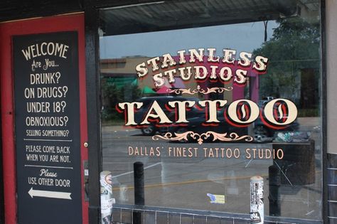 Tattoo Shop Interior, Window Tattoo, Gold Leaf Signs, Studio Tattoo, Tattoo Parlor, Window Display Design, Window Signs, Shop Front Design, Tattoo Parlors