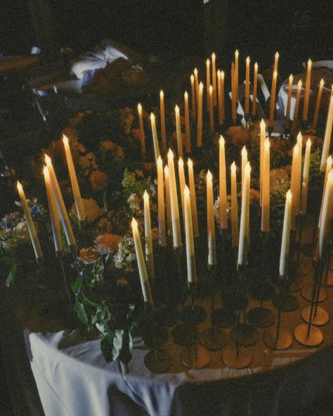 all night celebration 🕯️ #weddingphotographer #cinematicwedding #foreversweetheartsclub #authenticlovemag #theromanticsclub #michiganwedding #ohiowedding #thecinematiclovers #dirtybootsandmessyhair #bitesandtickles #loveandwildhearts #visualpoetry #filmphotography #unscriptedposingapp Retro Cabin, Cookbook Club, Cabin Wedding, Indie Wedding, Supper Club, Wedding Aesthetic, Visual Poetry, Reference Book, Ohio Wedding